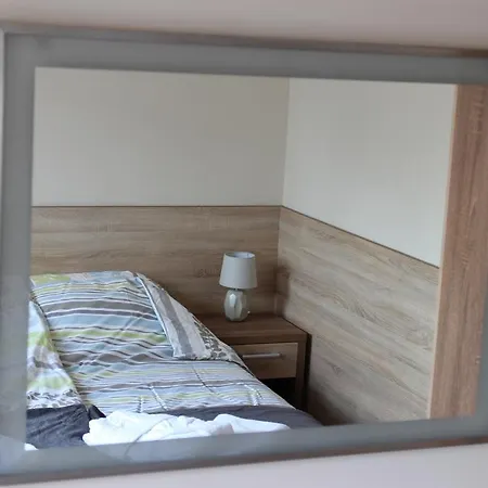 Oázis Apartmanház *